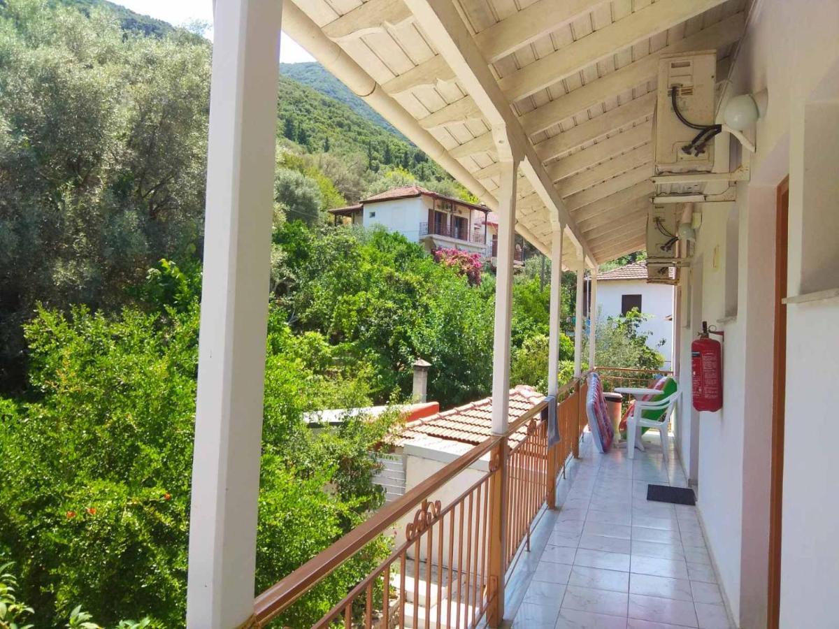 Kostas Studios II Vasilikí Exterior foto